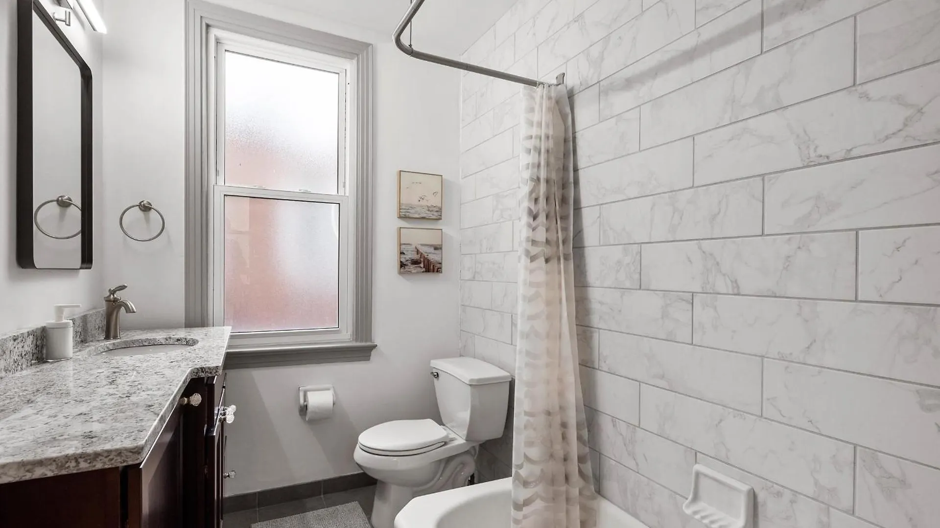 Oakland, Pittsburgh !D Modern And Stylish Private Bedroom With Shared Bathroom 0*,  United States